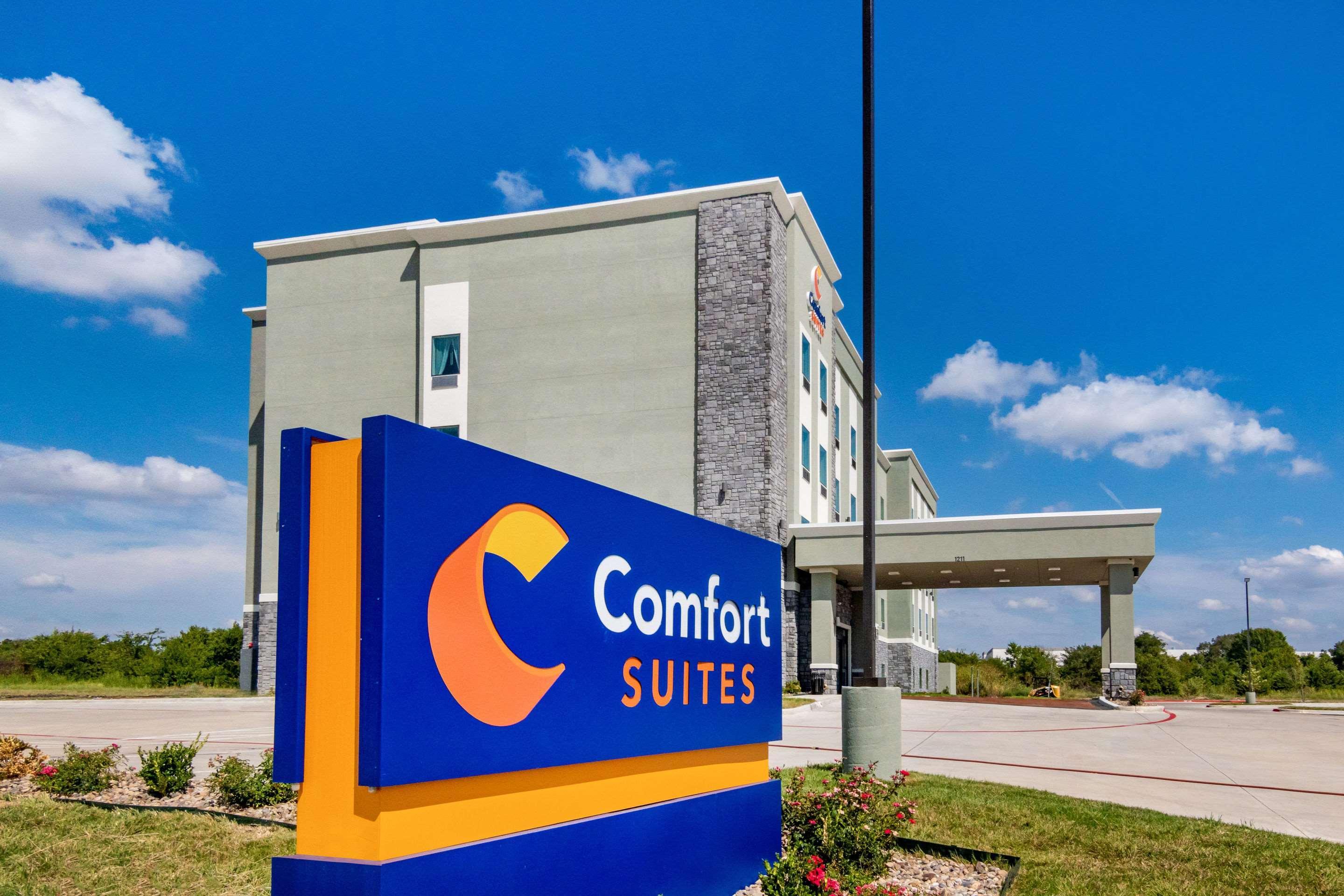 Comfort Suites Desoto Dallas South Extérieur photo